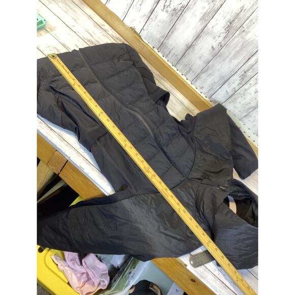 LULULEMON Women's Down for It All Puffer Jacket for running SIZE-12 - Picture 8 of 8